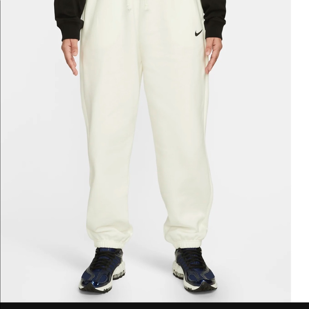 Nike women’s high waisted oversize fit fleece sweats